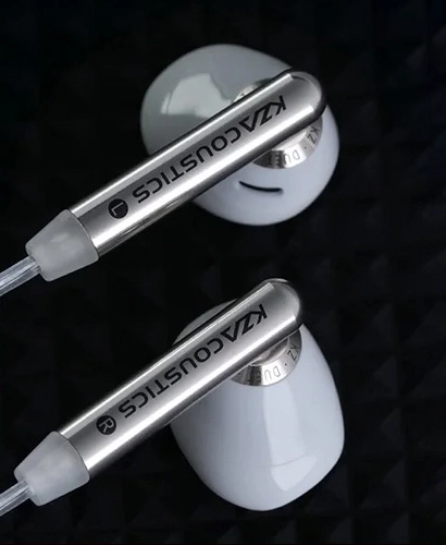 KZ Duet earbuds top view Porcelain White