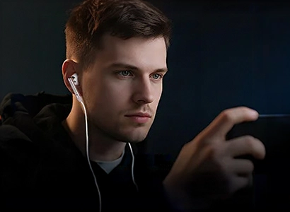 KZ Duet earbuds for mobile gaming