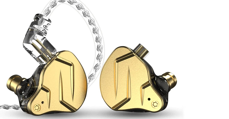 color gold earphones